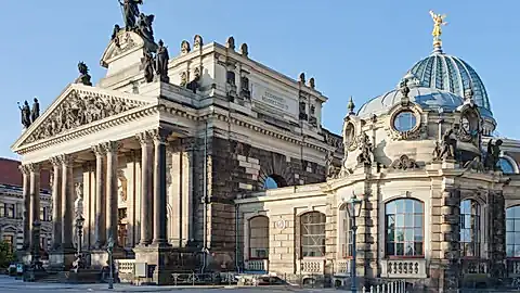 Das Albertinum in Dresden © tagstiles.com - stock.adobe.com