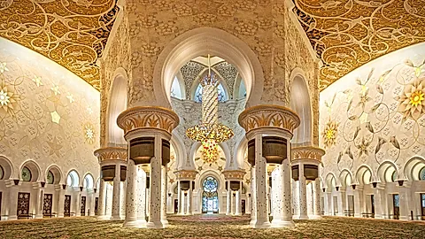 Sheikh-Zayed-Moschee in Abu Dhabi 
© gigicosta86 - stock.adobe.com, GLOBALIS
