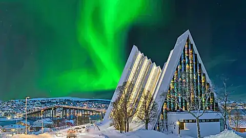 Polarlicht über der Eismeerkathedrale
© Blickfang - stock.adobe.com, GLOBALIS