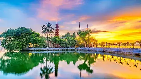 Tran Quoc Pagode in Hanoi © VietDung - stock.adobe.com