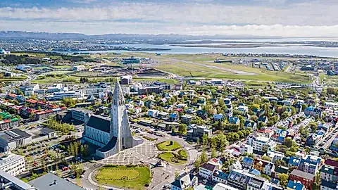 Hallgrimskirche in Reykjavik © Iryna&Maya - stock.adobe.com_