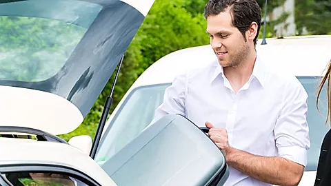 Haustürabholung
Â© Kzenon - stock.adobe.com, GLOBALIS