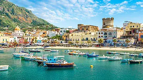 Blick auf Forio © Balate Dorin - stock.adobe.com