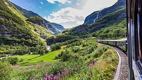Flam-Bahn in Norwegen © Hilda Weges - stock.adobe.com