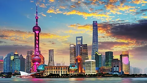 Shanghai am Abend © TTstudio -stock.adobe.com