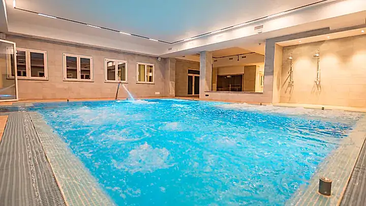 Poolbereich © Agrihotel Wellness & SPA Elisabetta