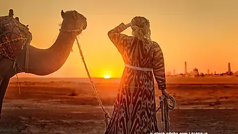 Sonnenuntergang auf dem Weg nach Chiwa © soft_light - stock.adobe.com