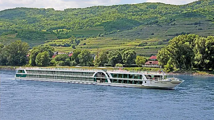 Die MS AMADEUS Brilliant © lueftner-cruises